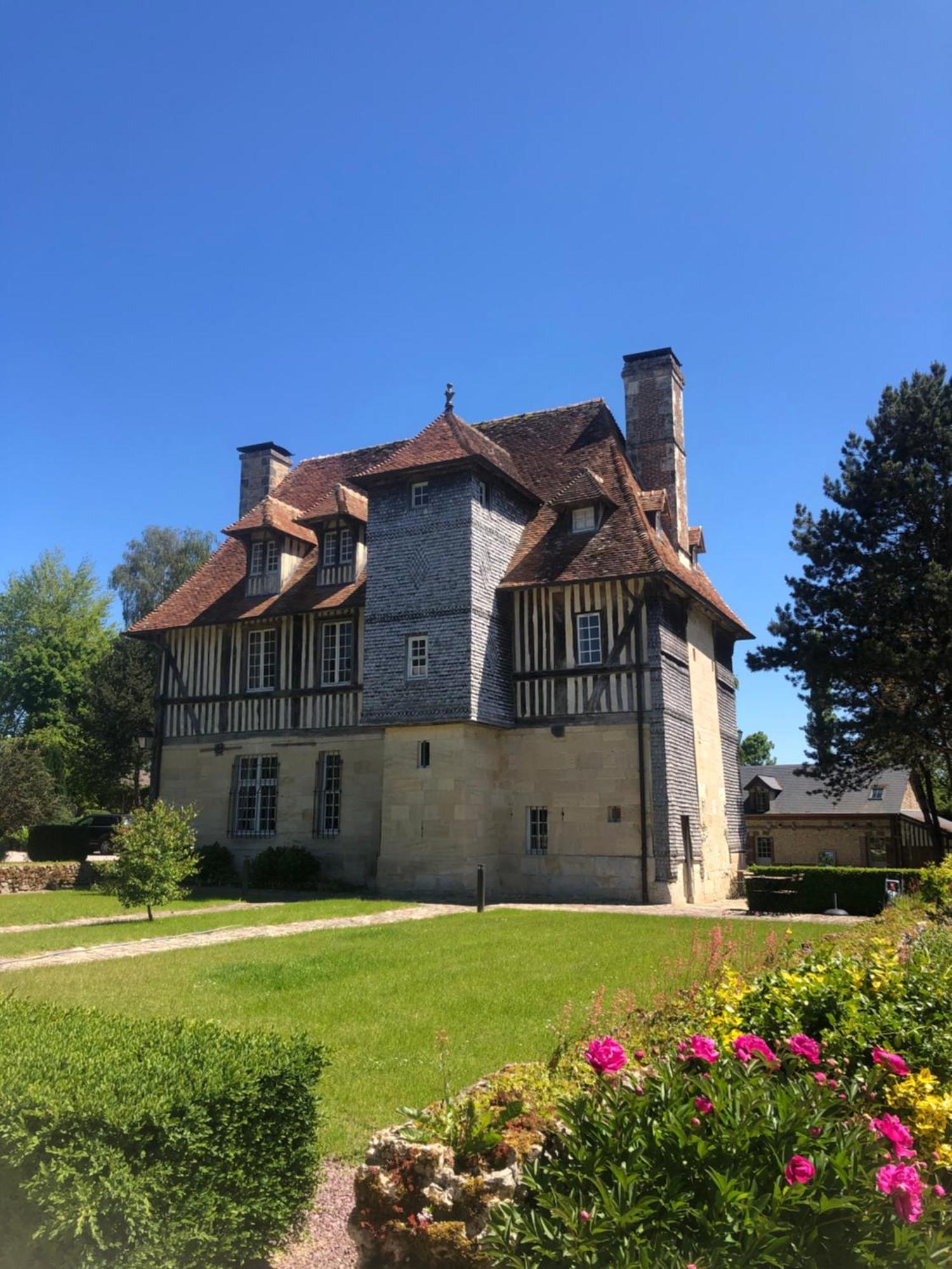 Les Manoirs Des Portes De Deauville - Small Luxury Of The World Hotel 4*